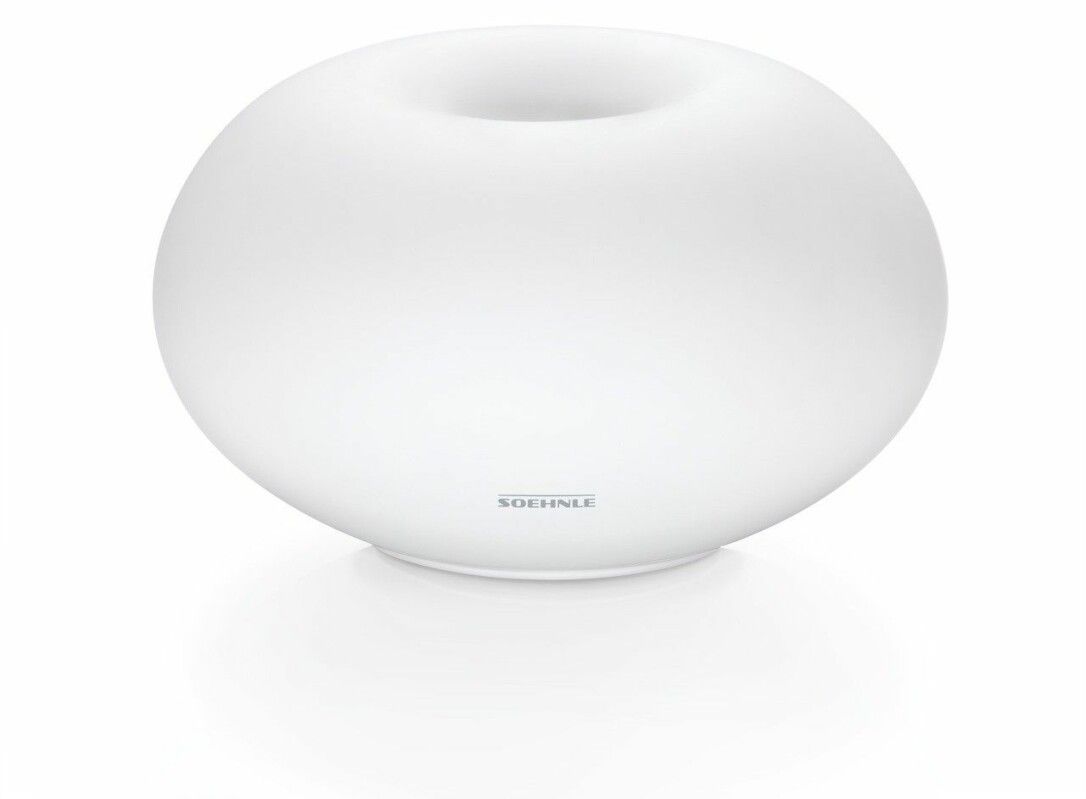 Weißer Aroma Diffusor mit Loch in der Mitte. Aufschrift Soehnle.