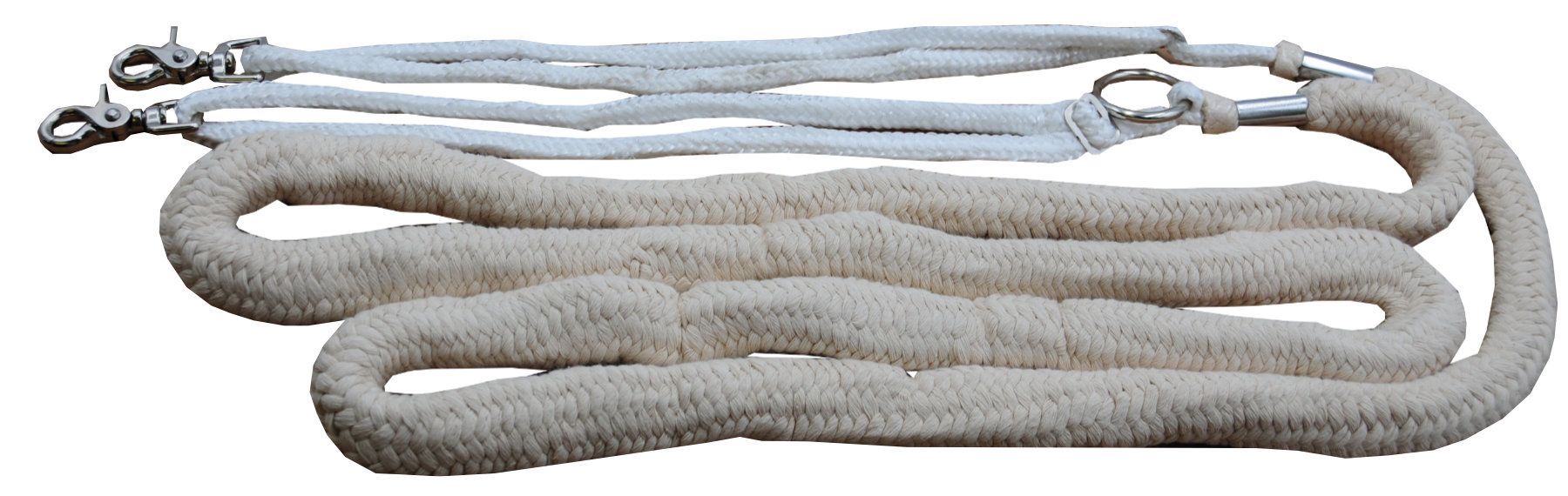 Zwei weiße Baumwoll-Longierhilfen mit Metallkarabinern und -ringen. Draufsicht.