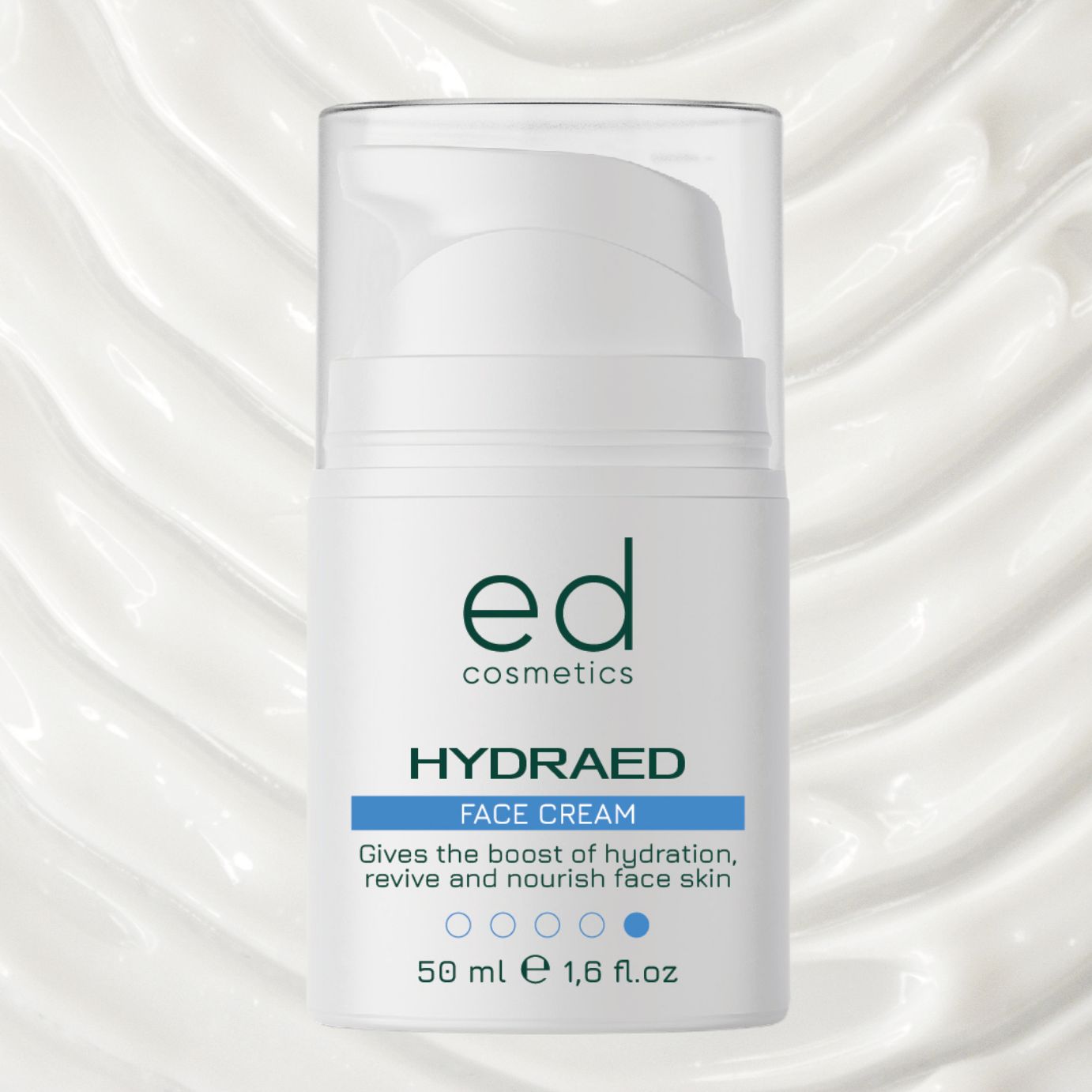 Creme-Flasche auf cremigem Hintergrund. Aufschrift: ed cosmetics, HYDRAED FACE CREAM. 50 ml, 1,6 fl.oz.