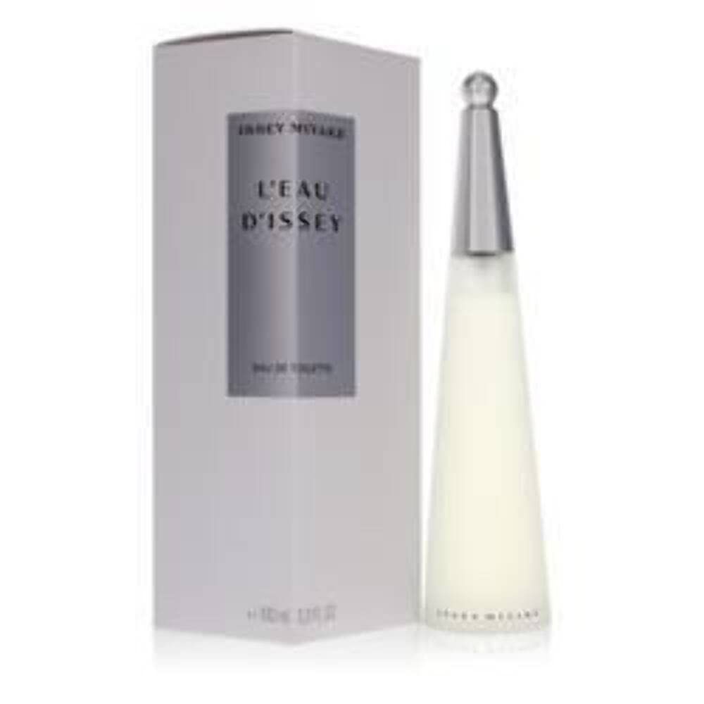 Flakon und Verpackung von Issey Miyake L'Eau D'Issey. Weißes Flakon mit silberner Kappe. Weiße Verpackung mit Logo.