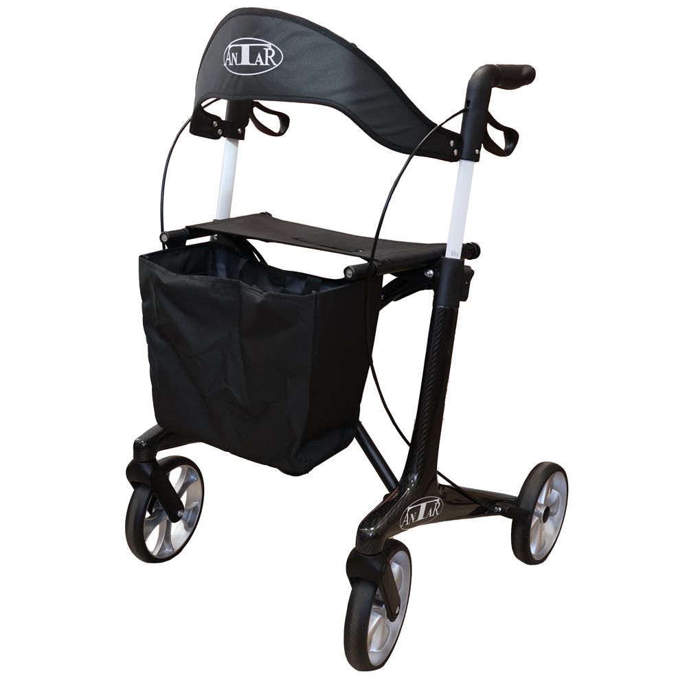 Schwarzer Dreirad-Gehwagen mit Sitz, Tasche und Logo.