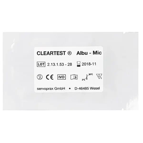 Verpackung von Cleartest Albu-Mic Teststreifen. Aufschrift: Cleartest, Albu-Mic, CE-Kennzeichnung, IVD-Symbol, Haltbarkeit.