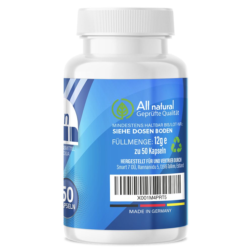Rückseite einer weißen Flasche mit blauem Etikett. Aufschrift: 50 Kapseln, 12g. All natural. Hergestellt in Deutschland.
