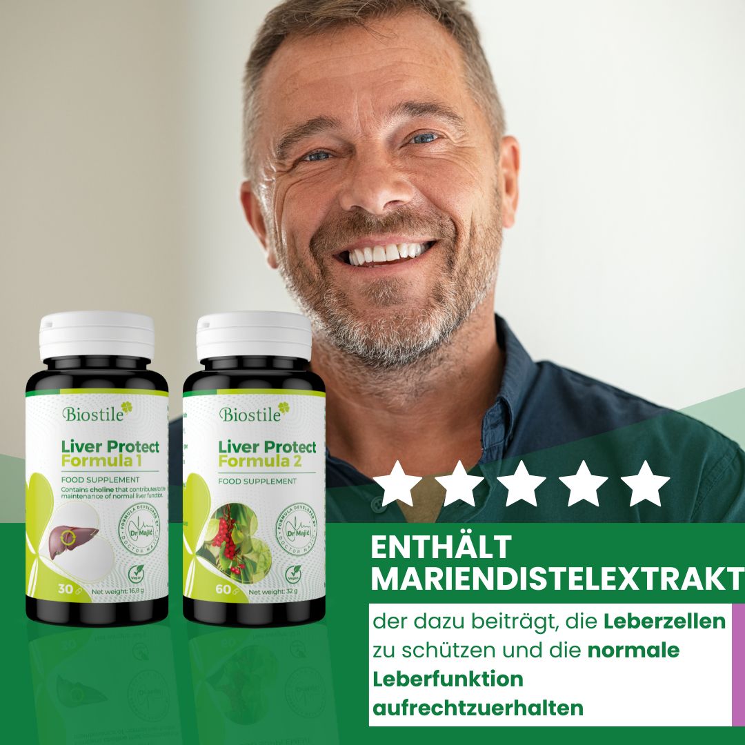 Mann lächelt mit Biostile Liver Protect Formula 1 und 2 Dosen.