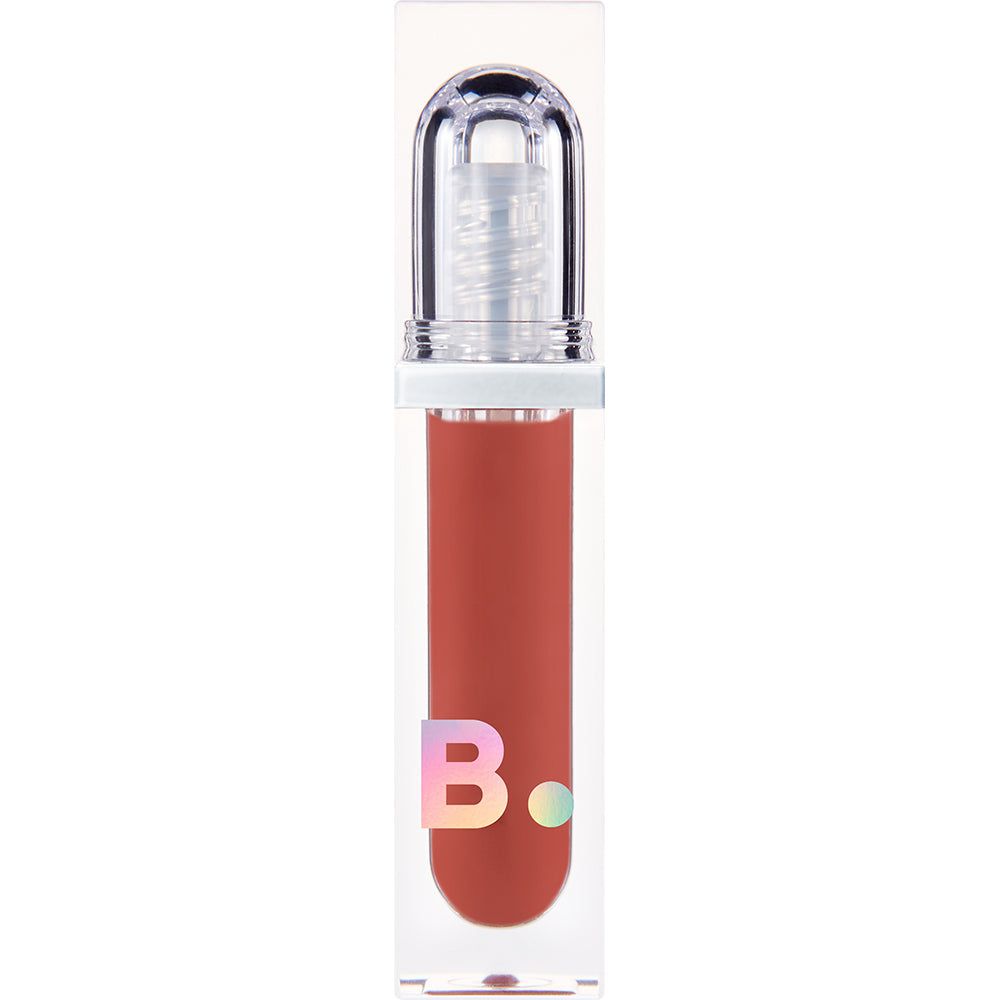Roter Lippenstift in durchsichtiger Hülse mit silbernem Applikator und "B."-Logo.