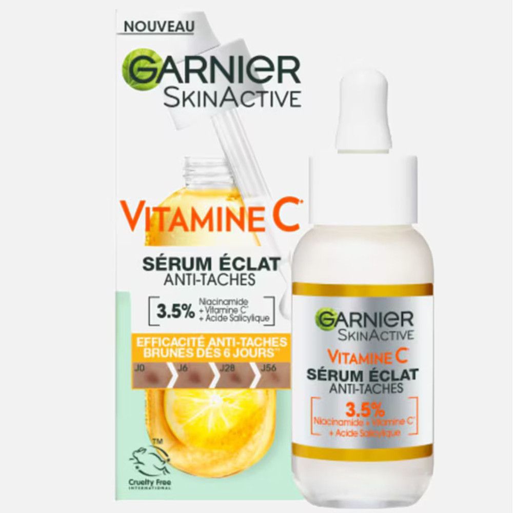 Produktverpackung und Serumflasche mit Pipette. Aufschrift: Garnier SkinActive Vitamin C Sérum Éclat Anti-Taches. Enthält 3,5% Niacinamid, Vitamin C und Salicylsäure.