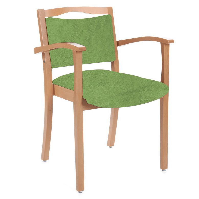 Stuhl mit Armlehnen. Holzrahmen, grüne Sitz- und Rückenfläche. Einfache Form, helles Holz.