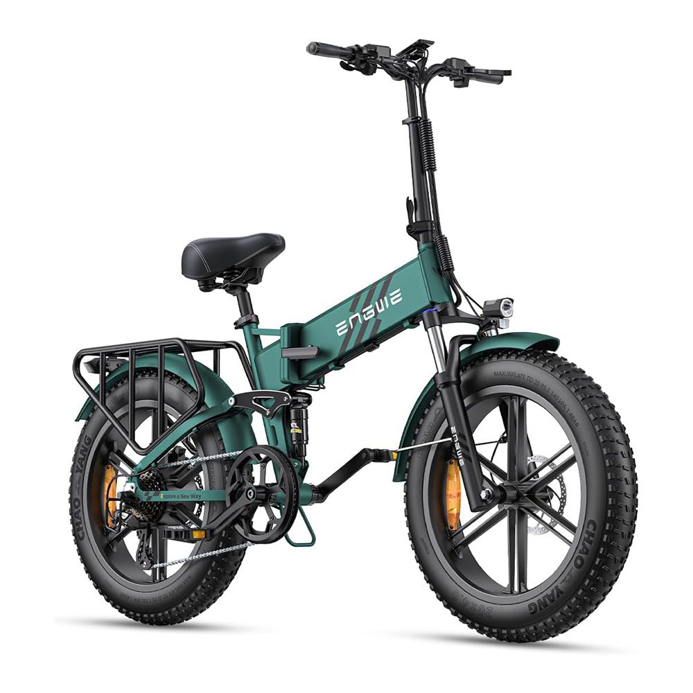 Faltbares E-Bike. Grün, mit Gepäckträger, Scheinwerfer und dem Schriftzug ENGWE.