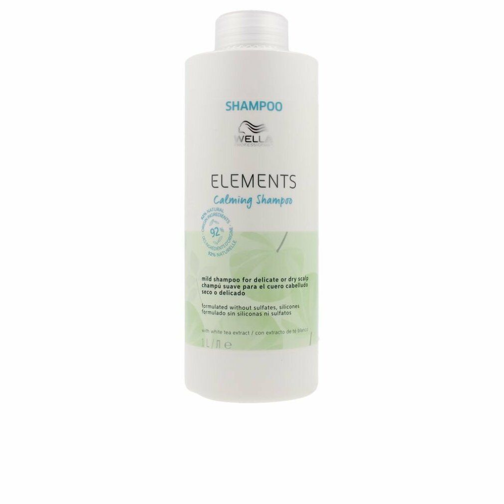 Weiße Flasche mit Wella Elements Calming Shampoo. Text: Shampoo, Elements, Calming Shampoo. 92% Inhaltsstoffe natürlichen Ursprungs.