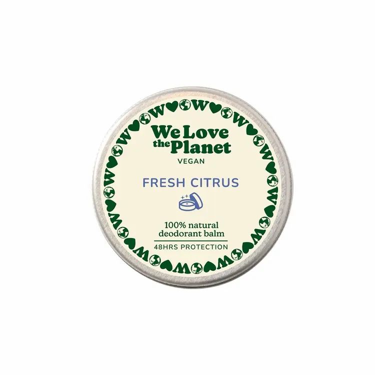 Runder Behälter mit Deckel. Aufschrift: We Love the Planet, Vegan, Fresh Citrus, 100% natürlicher Deobalsam, 48 Stunden Schutz.
