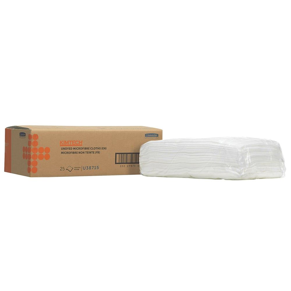 Karton mit Kimtech® Wischtüchern und ein Stapel verpackter, weißer Wischtücher. Auf dem Karton steht "Kimtech®".