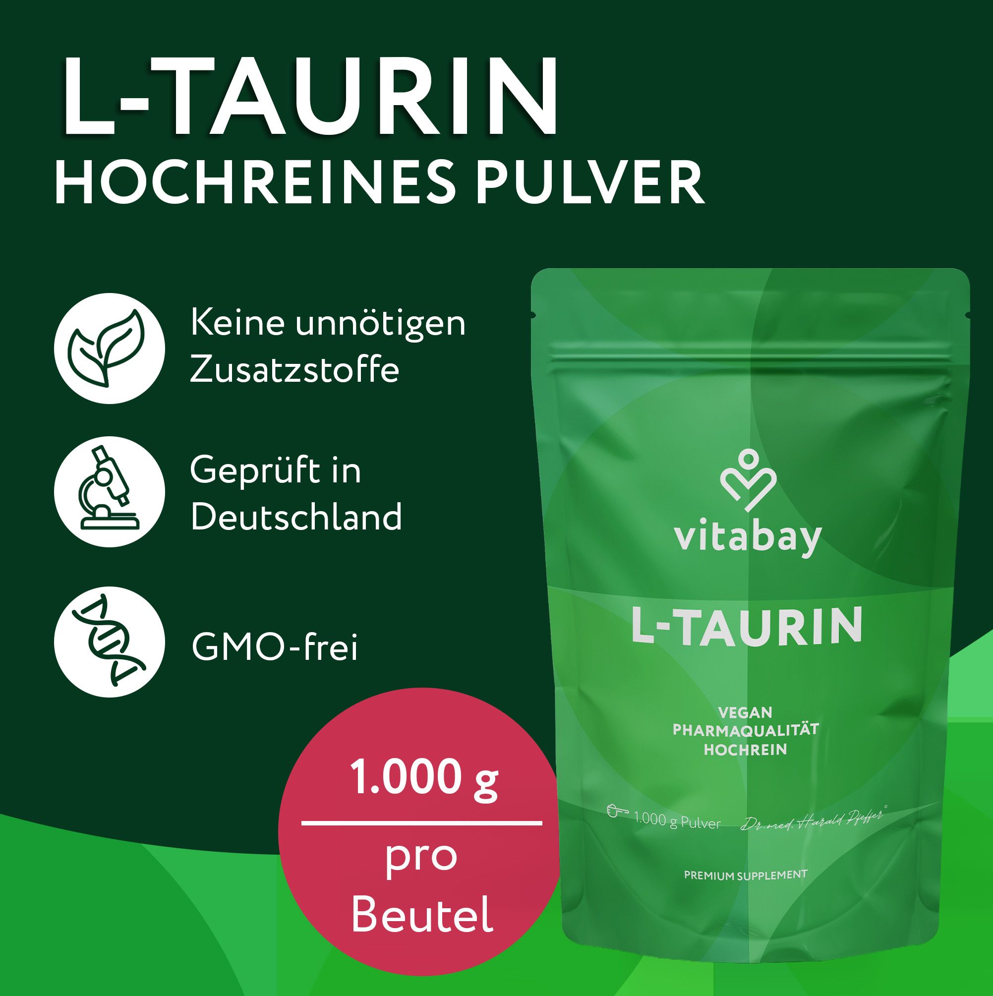 Gründer von Vitabay hält zwei Flaschen. "Von Familie für Familie".