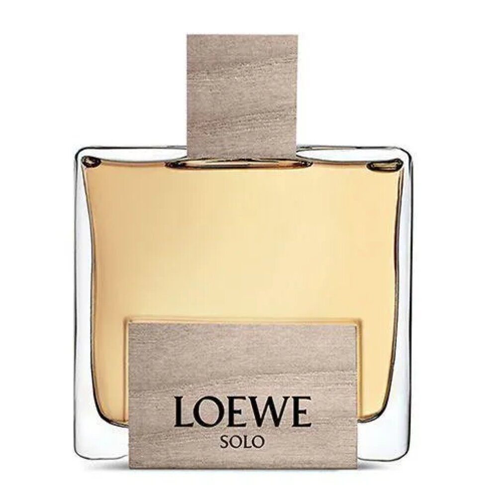 Transparente Flasche mit Holzverschluss. Auf dem Etikett steht "LOEWE SOLO".