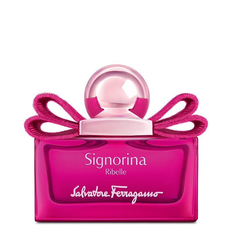 Flasche Signorina Ribelle, pink, mit Schleife. Schriftzug Signorina Ribelle und Salvatore Ferragamo.