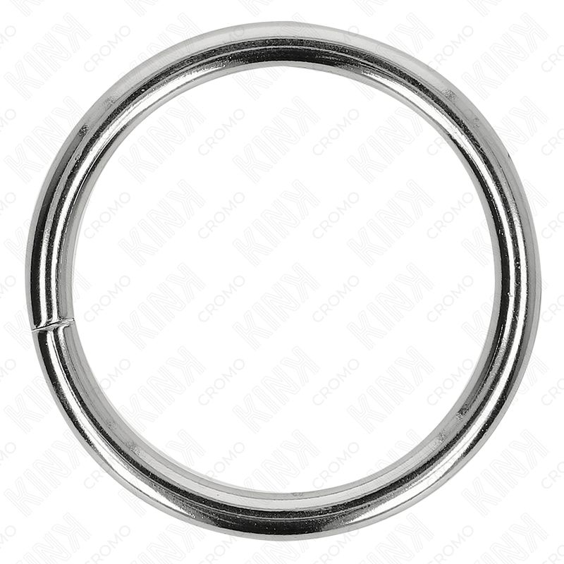 Silberner Metall-Penisring. Geschlossener Ring mit einer kleinen Öffnung.