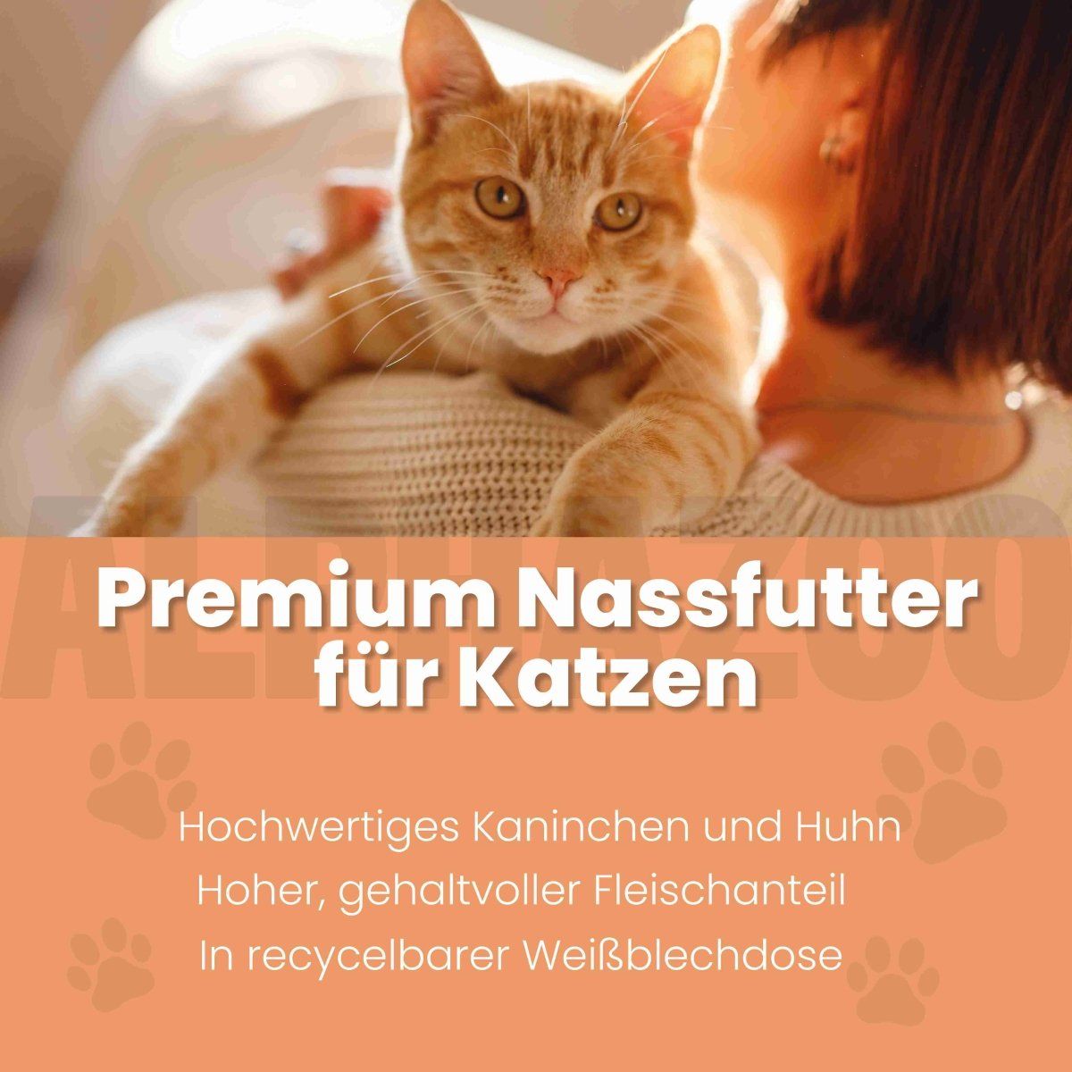 Orangefarbener Hintergrund mit Text: Premium Nassfutter für Katzen. Text: Hochwertiges Kaninchen und Huhn. In recycelbarer Weißblechdose.