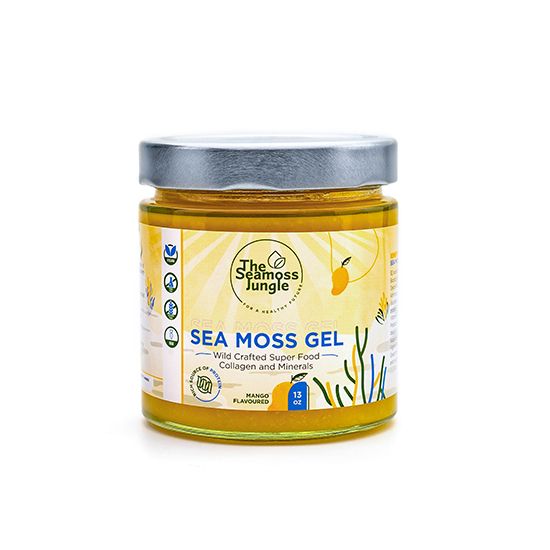 Glas mit gelbem Gel. Aufschrift: Sea Moss Gel, Mango Flavour. Logo: The Seamoss Jungle. Text: Wild Crafted Super Food Collagen and Minerals.
