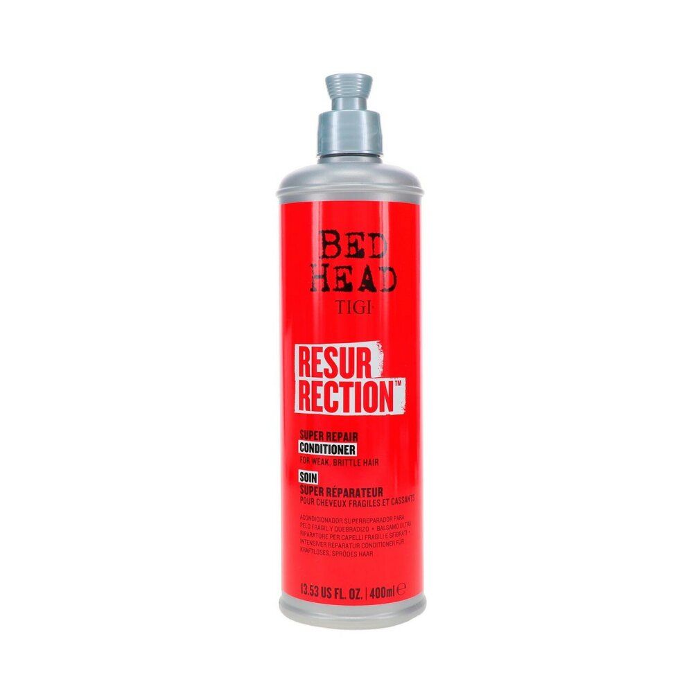 Rote Flasche mit grauem Pumpkopf. Aufschrift: Bed Head Tigi Resurrection Conditioner. Text in Englisch und Französisch.