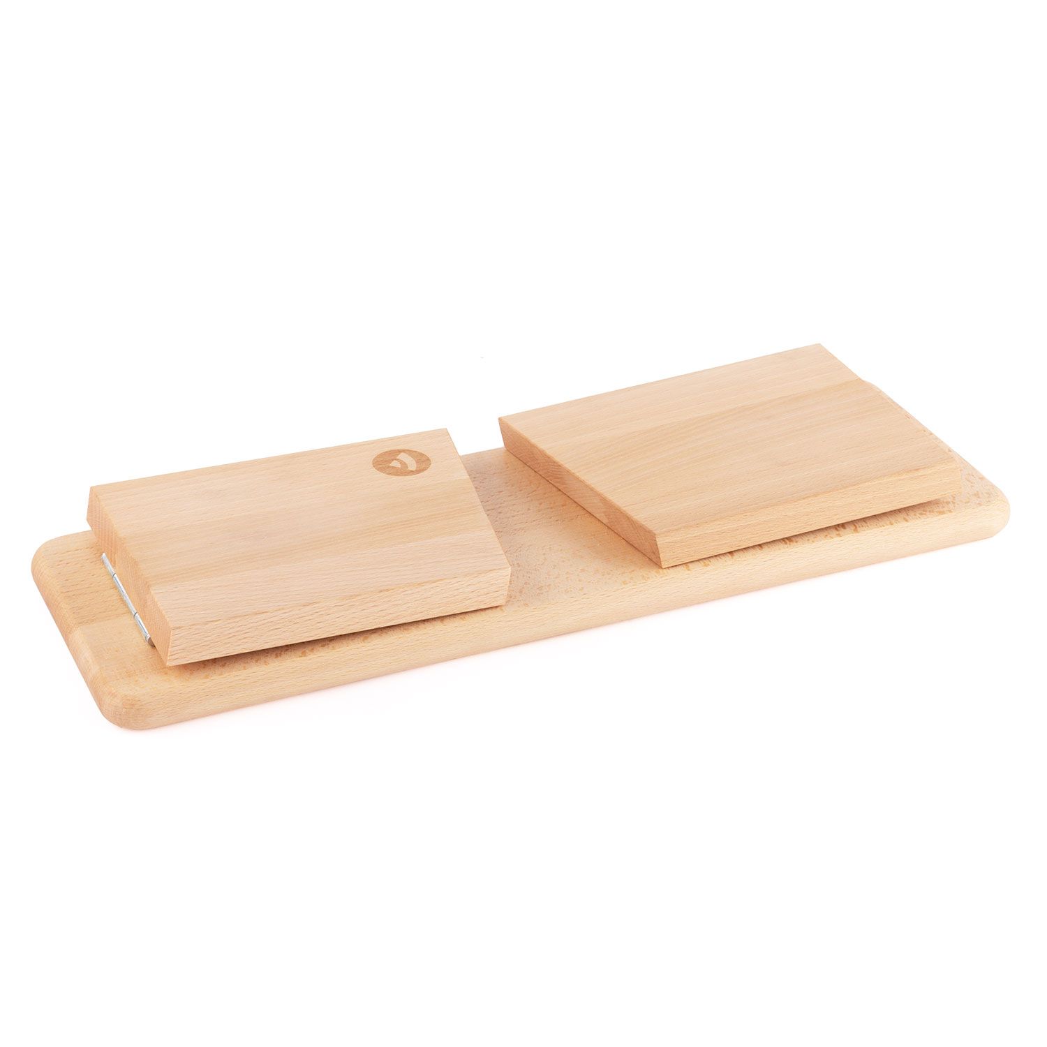 Zerlegte Meditationsbank aus Holz. Besteht aus drei Teilen, durch Scharniere verbunden. Holzfarbe hell.