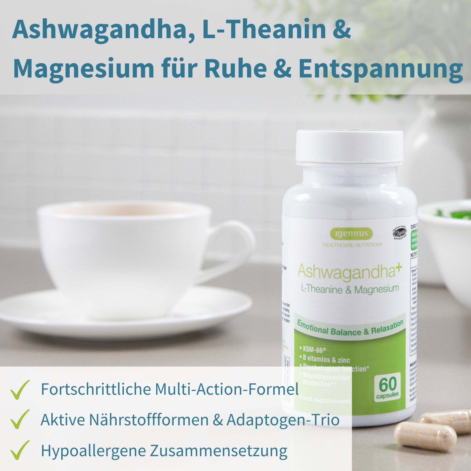 Igennus Ashwagandha Dose neben einer Tasse Kaffee und zwei Kapseln.