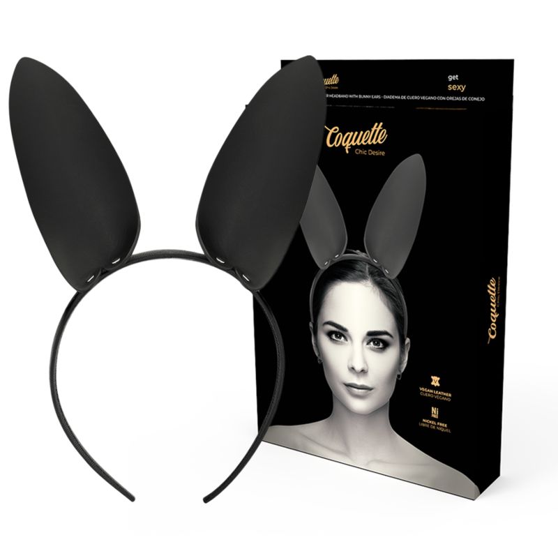 Schwarzes Stirnband mit Hasenohren und Verpackung. Verpackung mit Produktname und Model. Vegan Leder.