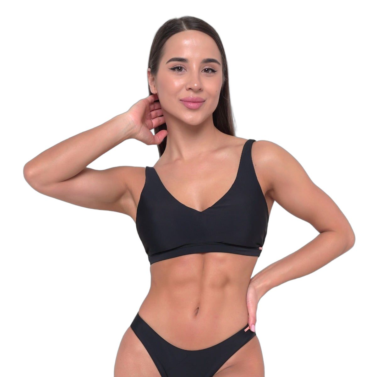 Schwarzer Bikini-Oberteil mit V-Ausschnitt und verstellbaren Trägern, vorne und seitlich von einer Frau getragen.