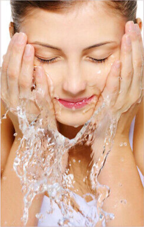 hanusch.cosmetics Sensitive Skin Oil-To-Milk Cleanser