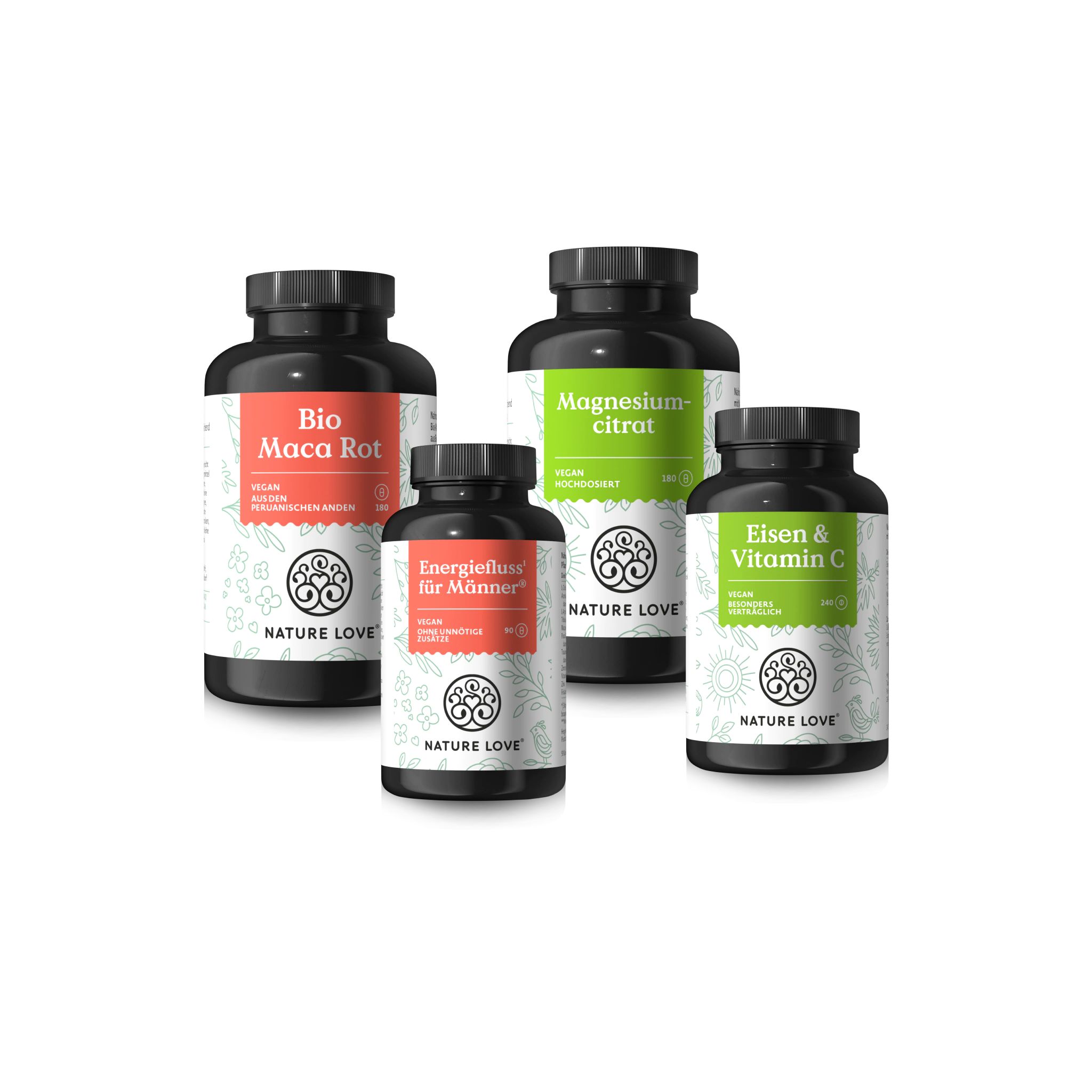 Vier Flaschen Nahrungsergänzungsmittel. Beschriftungen: Bio Maca Rot, Magnesiumcitrat, Energiefluss für Männer, Eisen & Vitamin C. Schwarze Flaschen, weiße Etiketten.