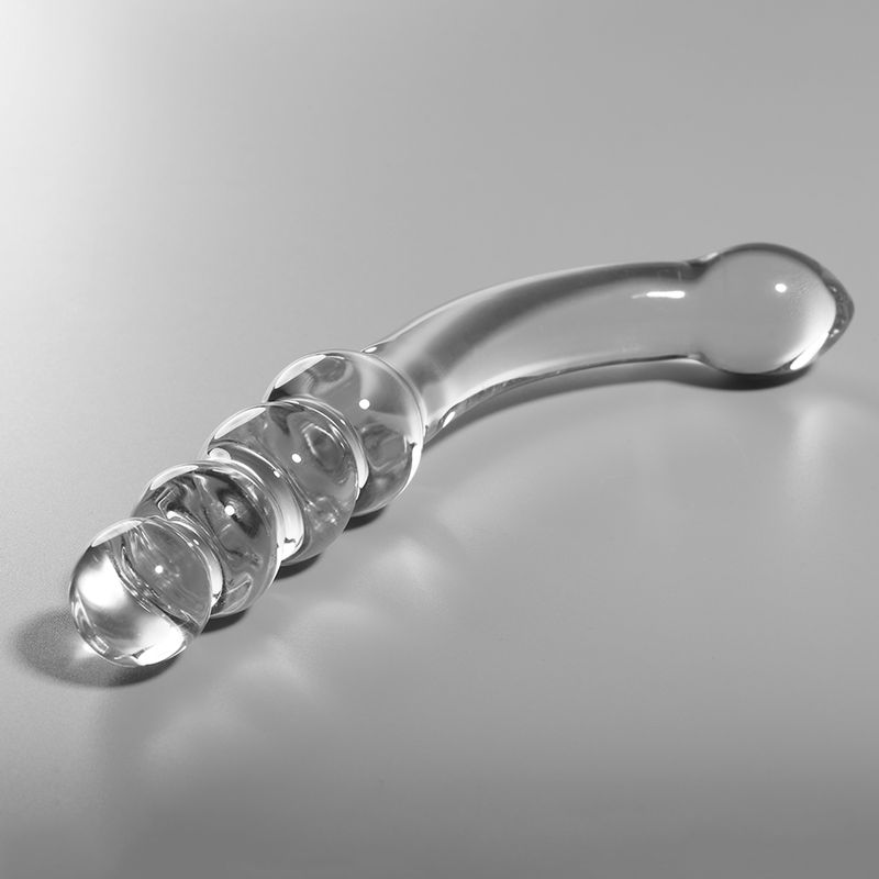 Borosilikatglas-Dildo mit kugelförmigem Griff und geripptem Schaft, auf grauem Hintergrund.