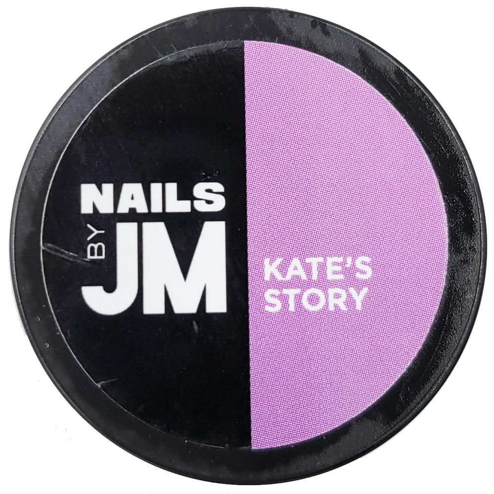Runder Behälter, geteilt in Schwarz und Lila. Auf Schwarz steht weiß "NAILS BY JM". Auf Lila steht "KATE'S STORY".