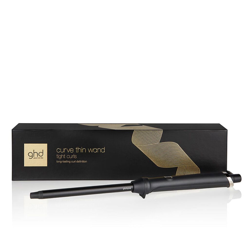 Schwarzer Lockenstab neben schwarzer Schachtel. Aufschrift: "GHD Curve thin wand tight curls".