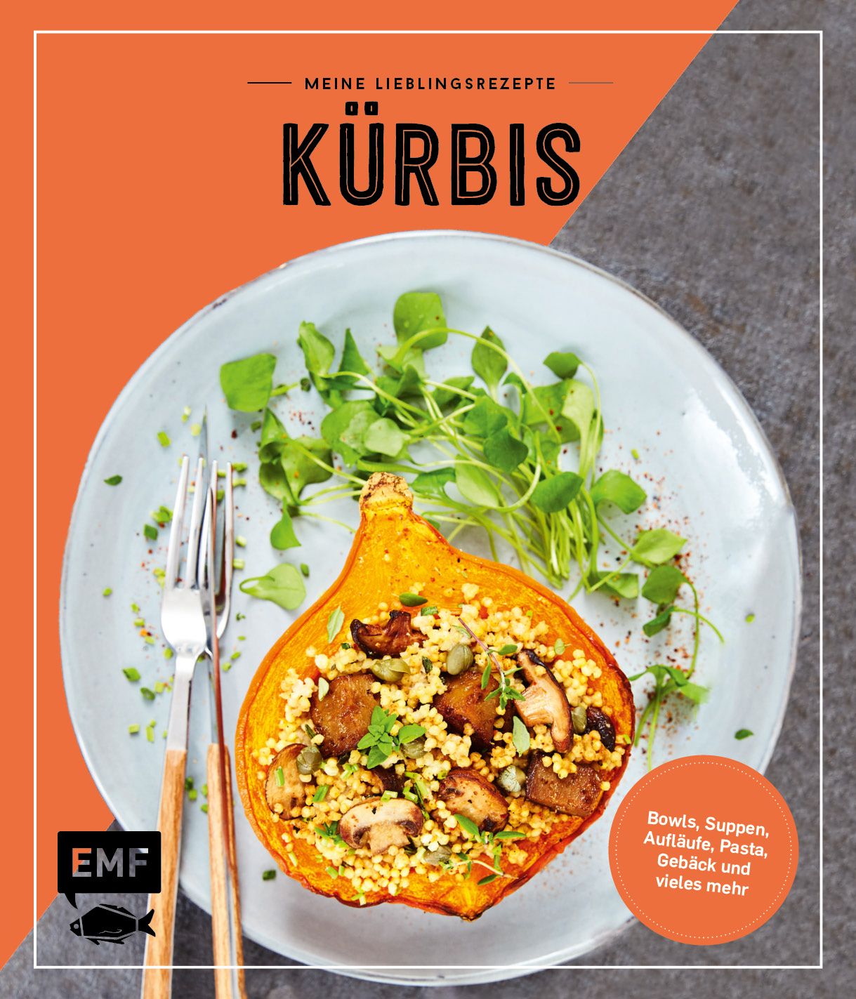 Kochbuch mit dem Titel „Kürbis“. Auf einem Teller befindet sich ein gefüllter Kürbis, daneben eine Gabel und Kresse. Auf dem Cover steht „Meine Lieblingsrezepte“.