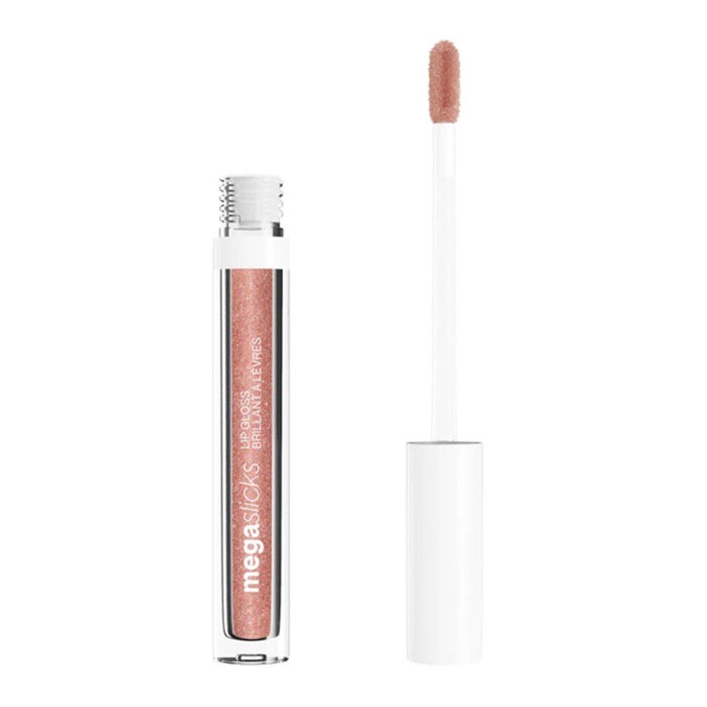 Lipgloss mit Applikator. Durchsichtige Tube mit rosafarbenem Inhalt. Weißer Deckel und Applikatorstiel. Aufschrift "Mega Slicks".