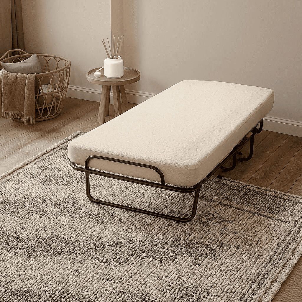 The White Stone Klappbett mit Matratze 80x190 cm aus Waterfoam