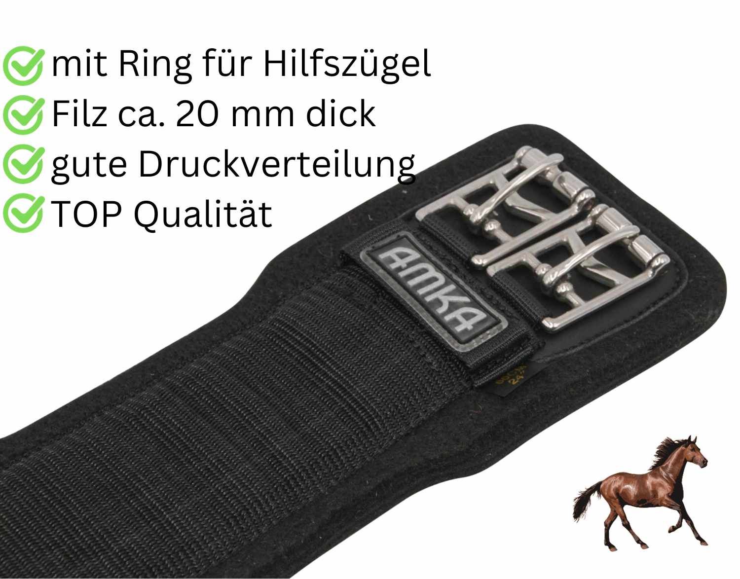 Nahaufnahme eines schwarzen Dressurgurts. AMKA-Logo sichtbar. Metallbeschläge. Text: Filz ca. 20 mm dick.
