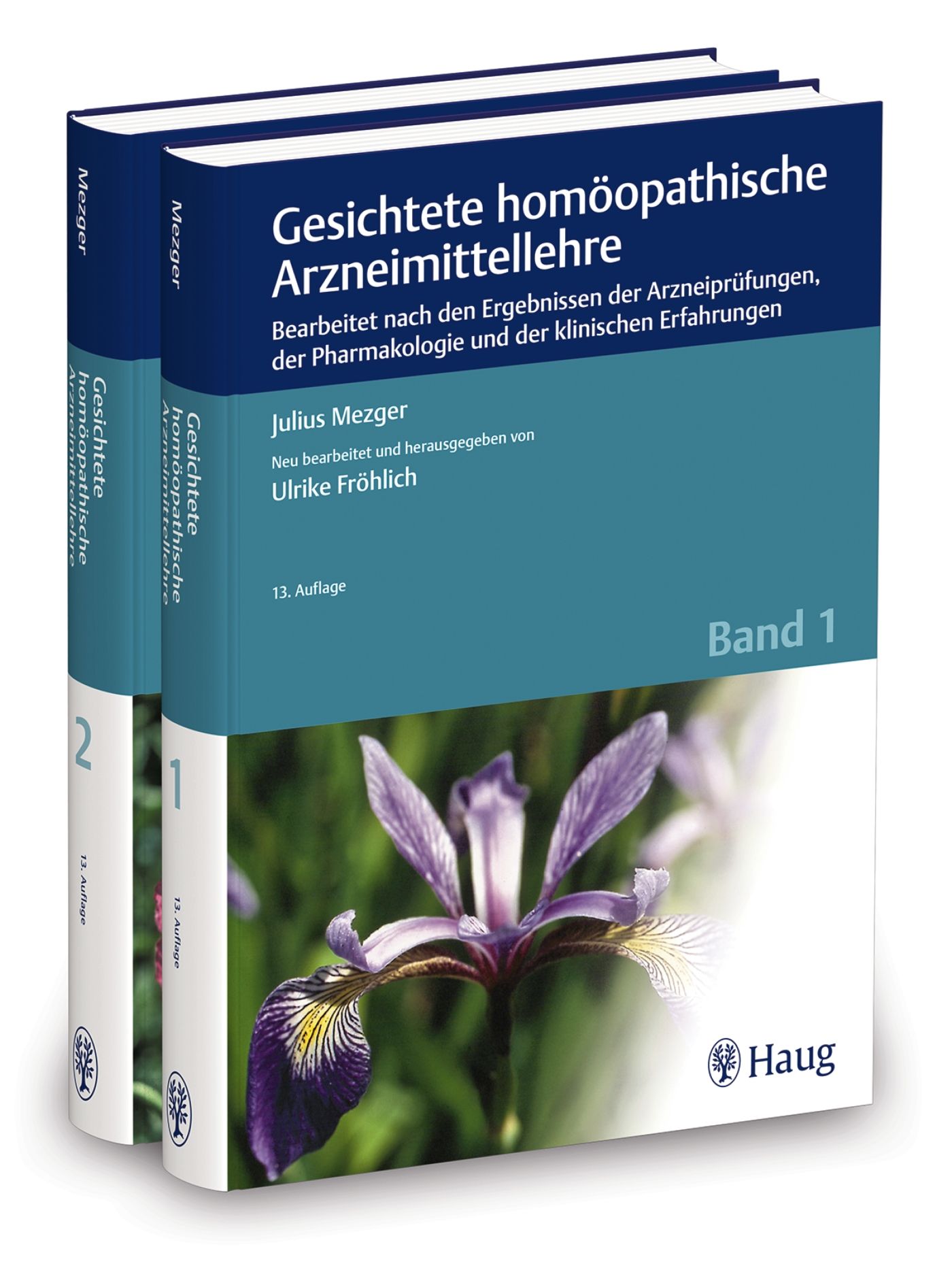 Zwei Bücher, "Gesichtete homöopathische Arzneimittellehre". Band 1 und 2. Auf den Buchrücken steht "Mezger". Auf dem Cover: Titel, Autor, Herausgeber, 13. Auflage.
