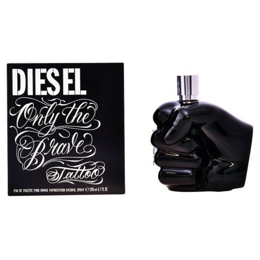 Schwarzer Flakon in Faustform und Schachtel. Aufschrift: DIESEL Only the Brave Tattoo. Eau de Toilette.