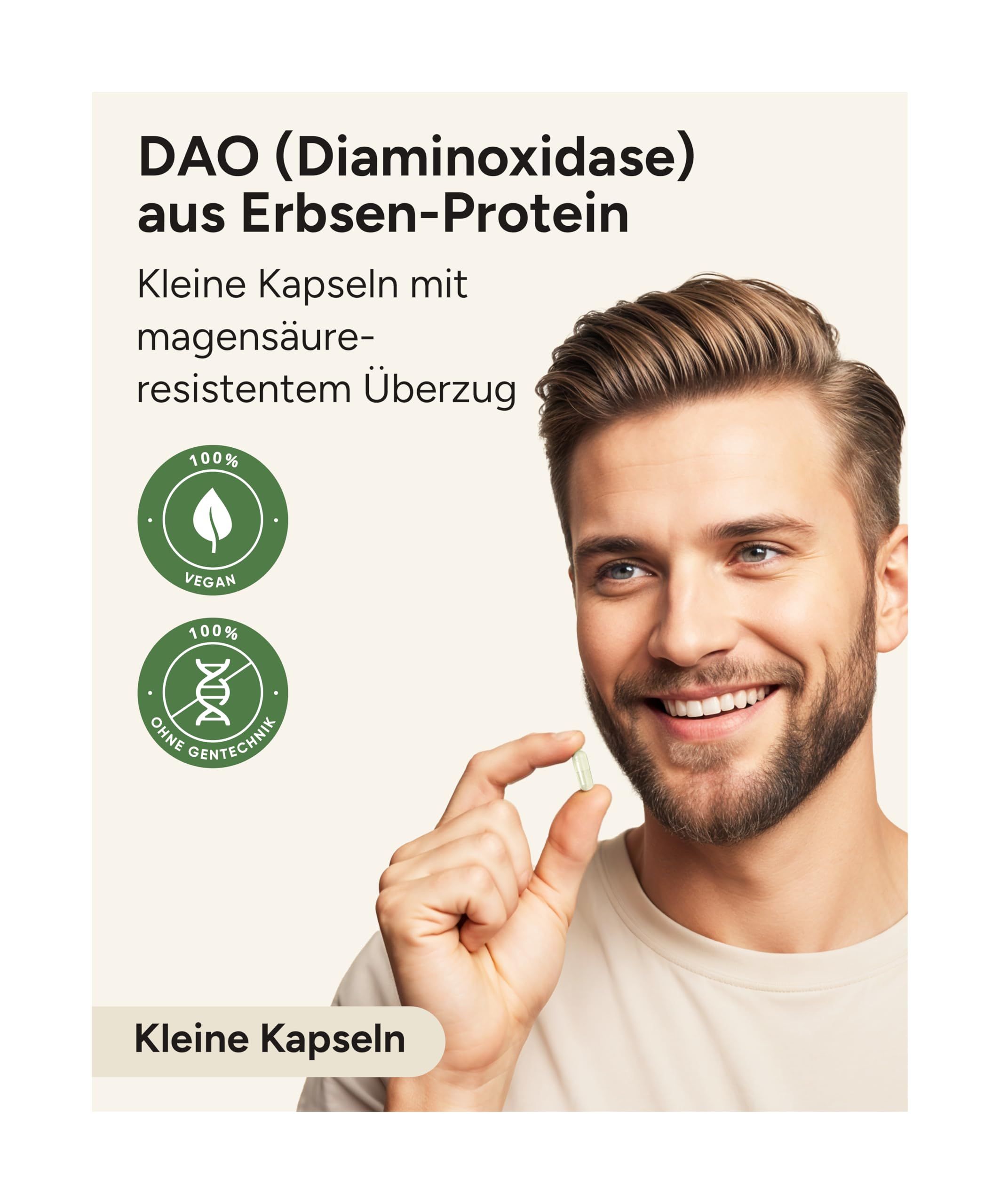 Mann hält Kapsel. Text: DAO aus Erbsen-Protein, vegan, ohne Gentechnik, kleine Kapseln.