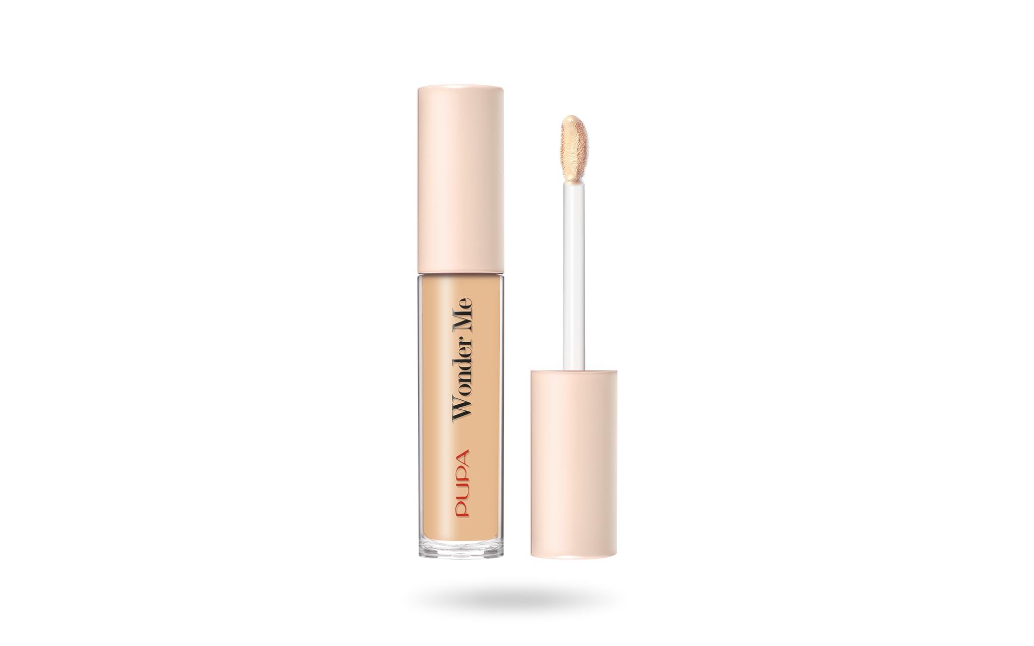 Beige Concealer mit Applikator. Aufschrift Pupa Wonder Me. Produkt und Applikator liegen nebeneinander.