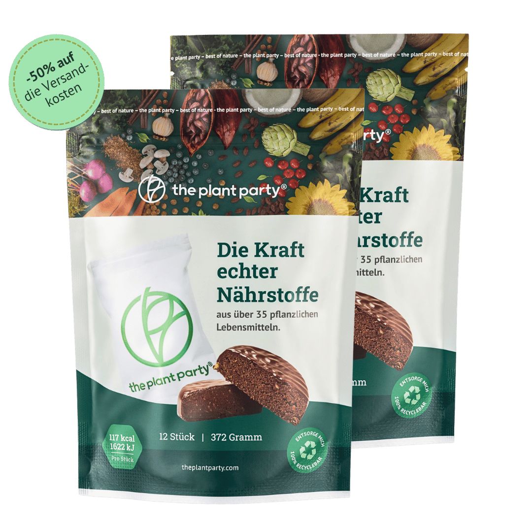 Zwei Beutel mit dem Produkt 'Die Kraft echter Nährstoffe' von the plant party®. 12 Stück, 372 Gramm. Grün-weiße Verpackung mit Produktabbildung.