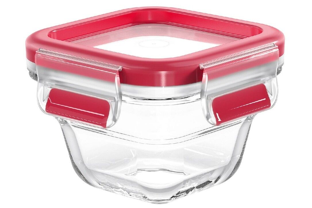 Quadratische Frischhaltedose mit rotem Deckel und Clips. Transparenter Behälter aus Glas. Roter Verschluss.