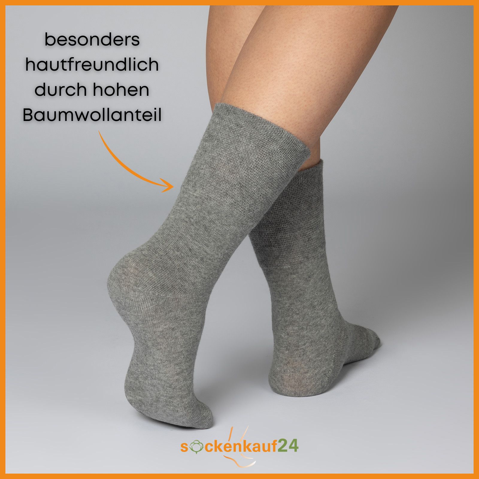 Graue Socken am Bein. Text: Besonders hautfreundlich durch hohen Baumwollanteil.