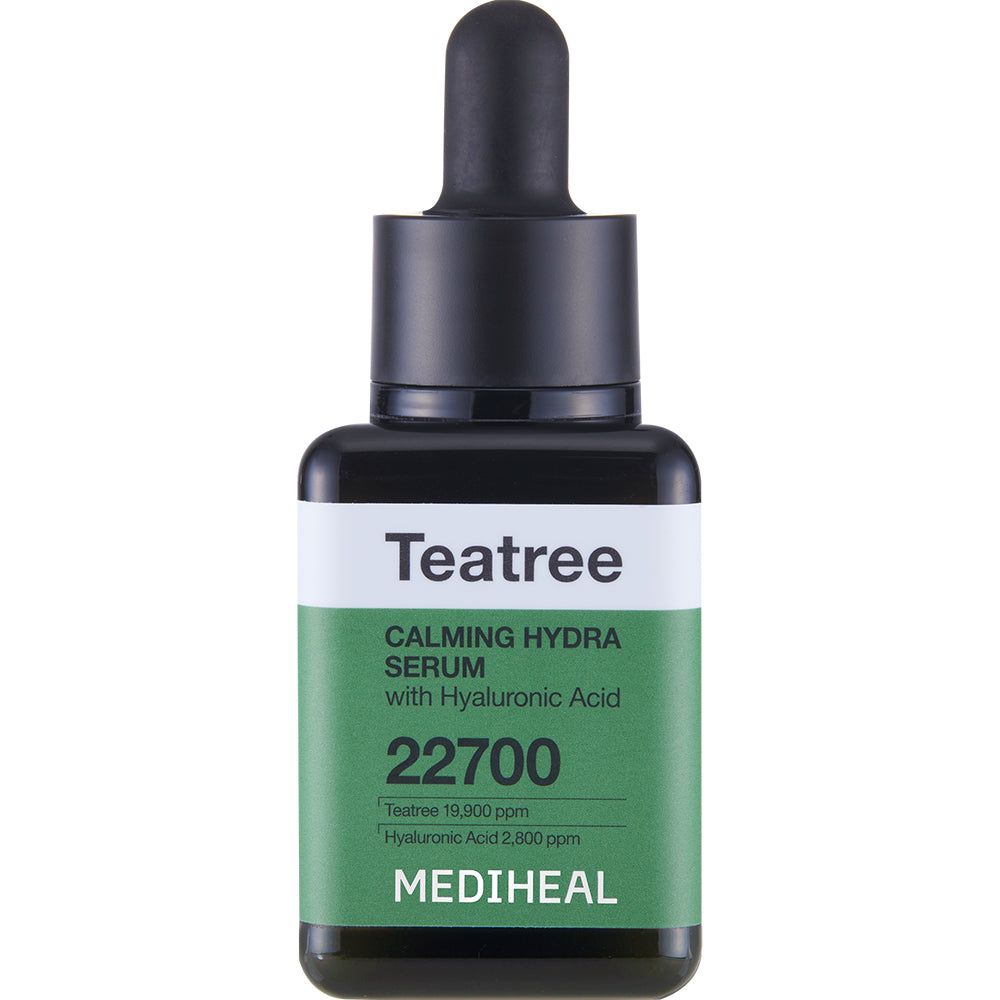 Serumflasche mit schwarzem Deckel. Aufschrift: Teatree Calming Hydra Serum, 22700, MEDIHEAL. Grüne Etiketten.