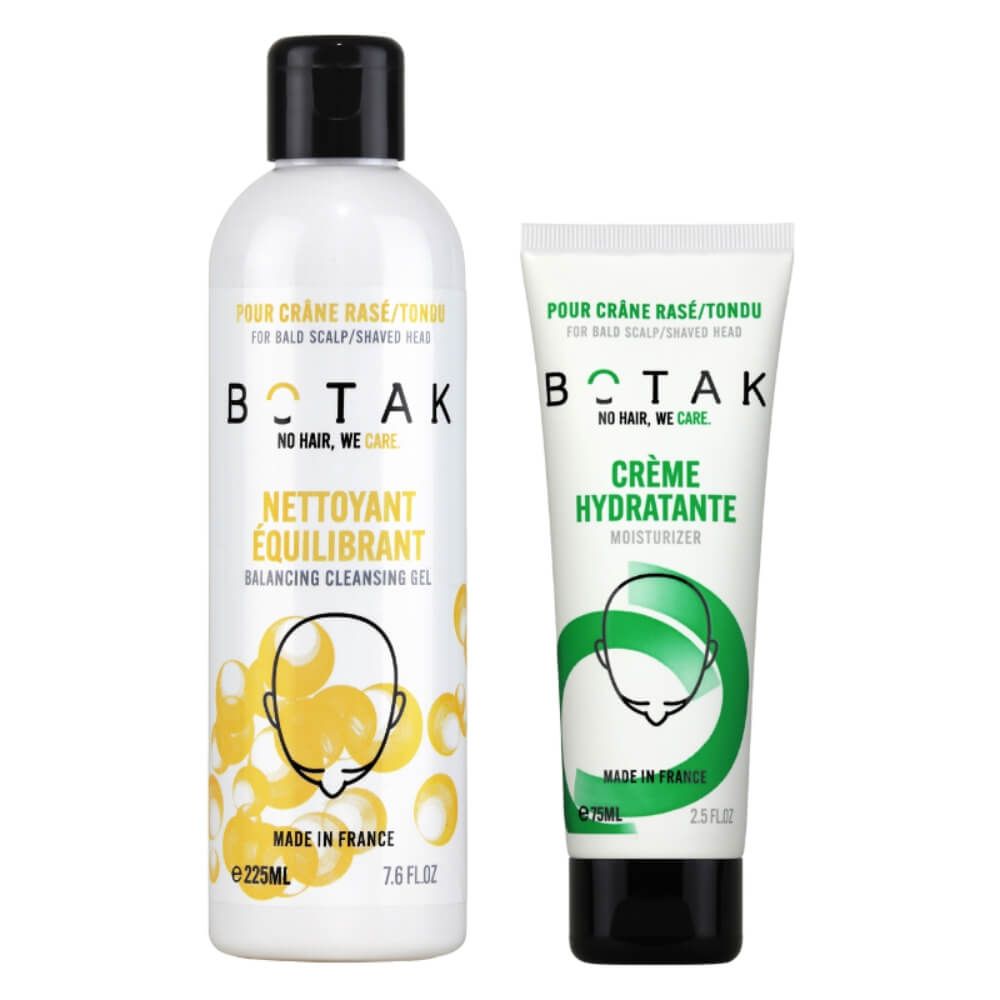 Zwei Flaschen BOTAK-Produkte. Links: Reinigungs-Gel. Rechts: Feuchtigkeitscreme. Beide mit schwarzem Deckel und weißem Etikett.