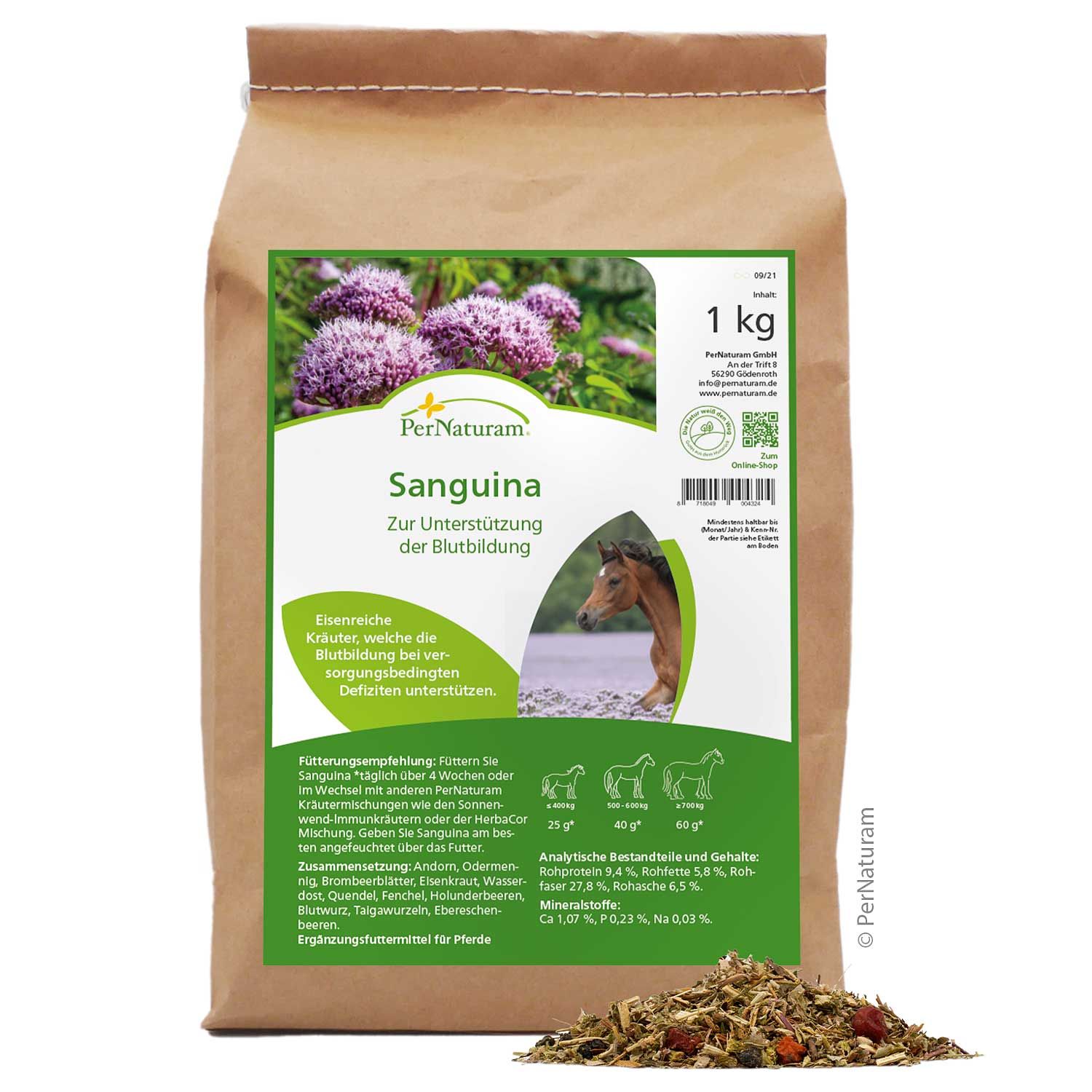 Beutel mit Produkt Sanguina. Aufdruck: PerNaturam, 1 kg, Text zur Unterstützung der Blutbildung. Grün-weißer Aufdruck mit Pferd.