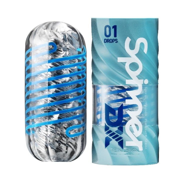 Transparenter Masturbator mit blauen Spiralen und Verpackung.