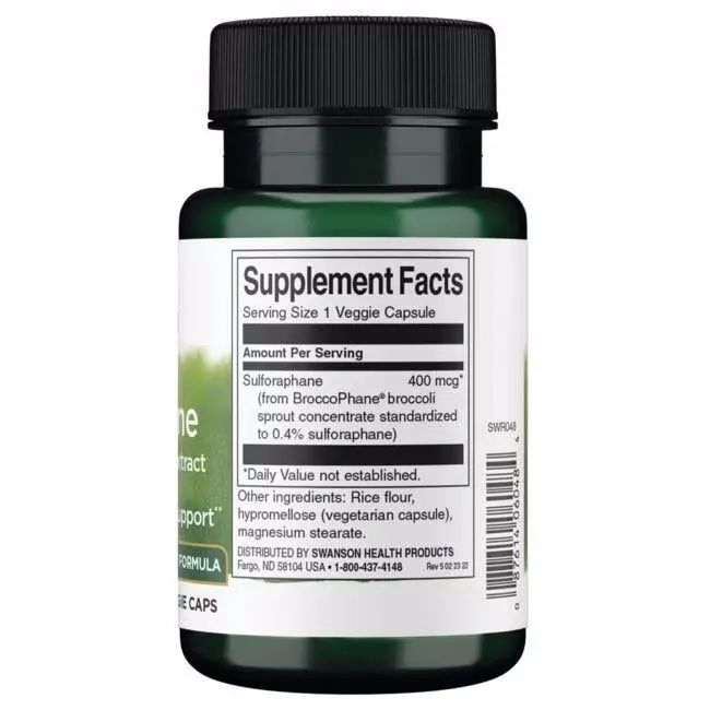 Rückseite einer grünen Flasche. Aufschrift: Supplement Facts. Enthält Sulforaphan. 400 mcg pro Portion.