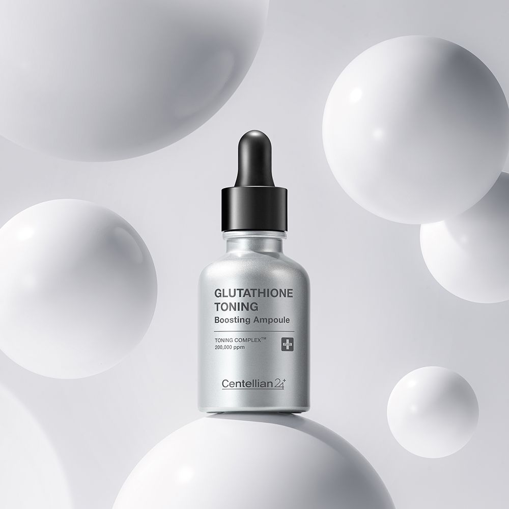 Silberne Ampulle mit Pipette: "Glutathione Toning Boosting Ampoule" und "Centellian24".