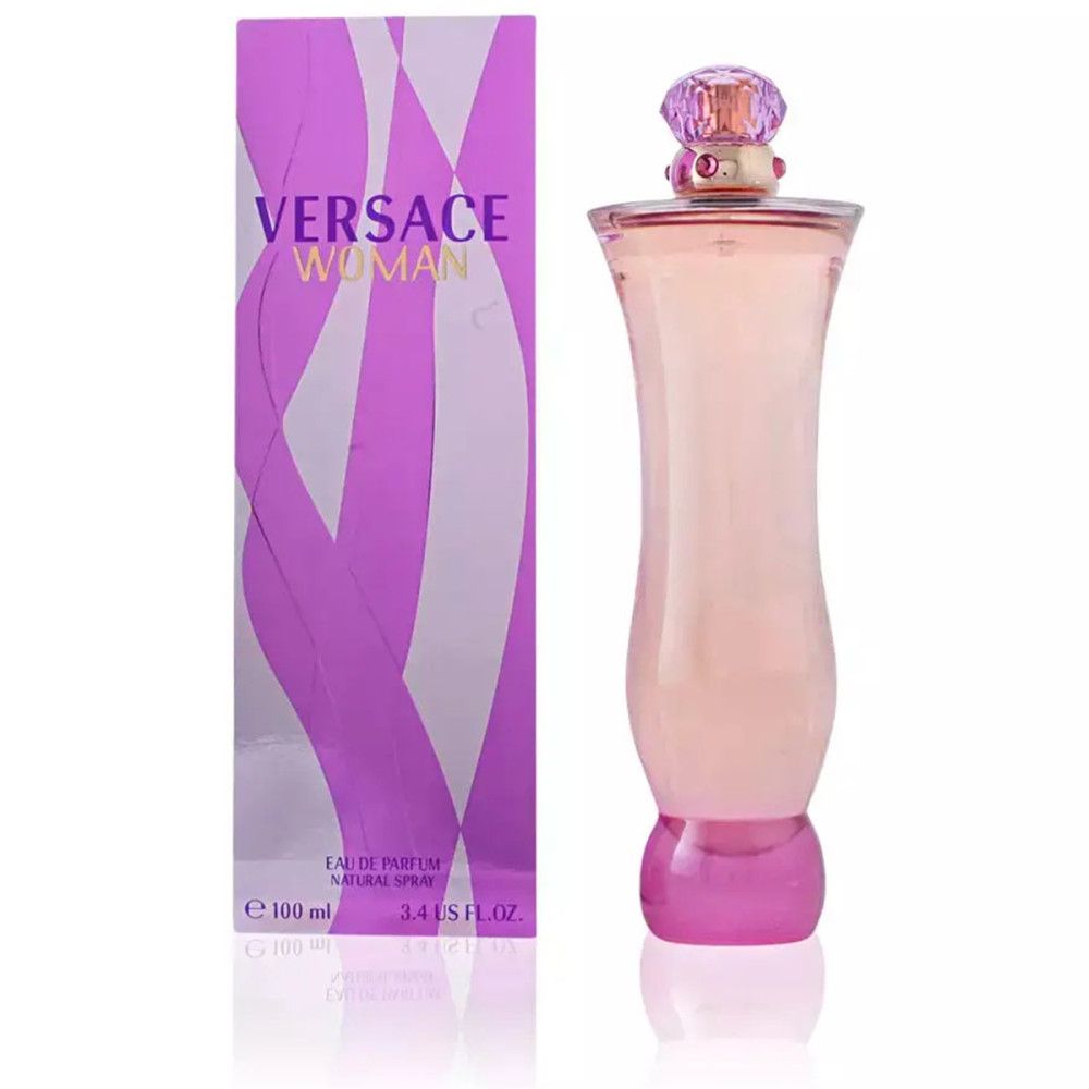 Versace Woman Eau de Parfum. Flakon und Verpackung. Flakon rosa, mit lila Verschluss und Sockel. Verpackung lila-weiß.
