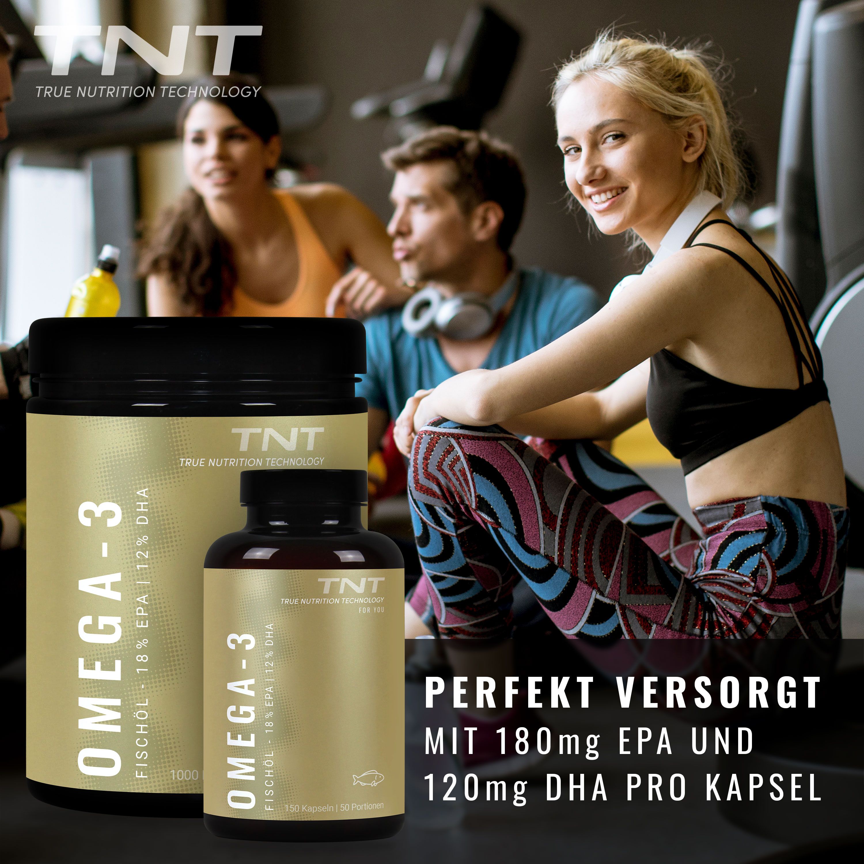 TNT Omega-3 Fischöl Behälter und Fläschchen neben trainierenden Personen im Fitnessstudio.